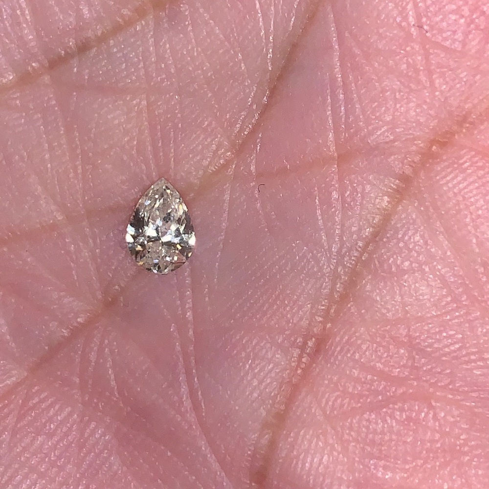 1/2 carat pear diamond